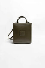 MISTER PETITE – Image 2